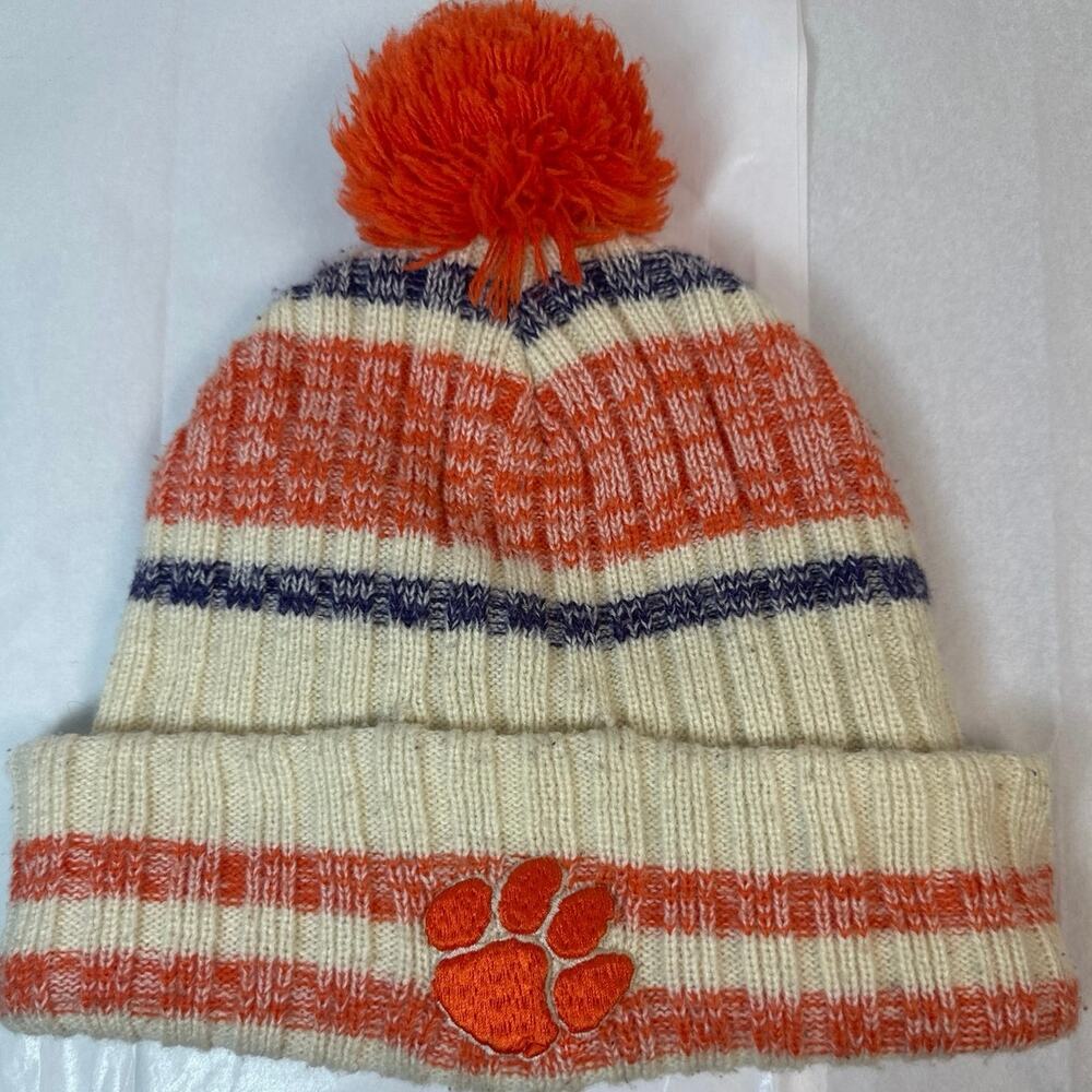 Clemson tigers beanie hat with tiger paw, fan favorite OSFA. With pom pom